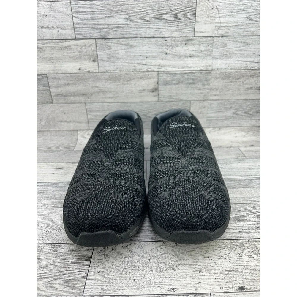 Skechers Relaxed Fit 44915 Black Knit Slip On Sneakers Womens Size 9 Memory Foam